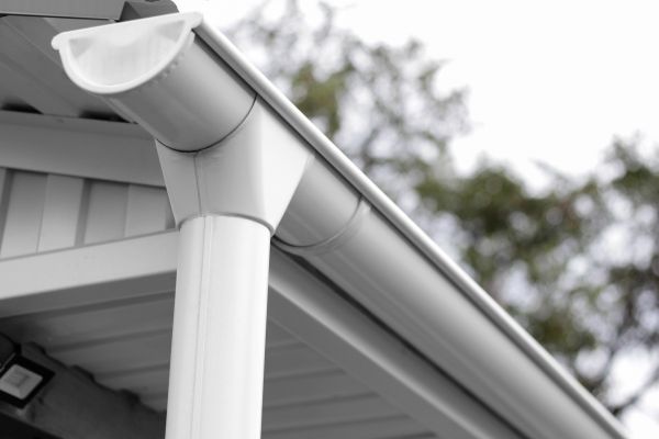 Gutter Service in Elmhurst