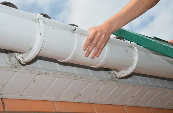 Gutter Reattachment in Elmhurst