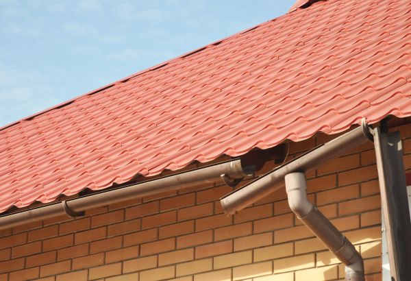 Loose Gutter Repair in Elmhurst
