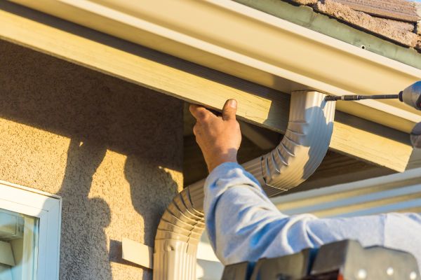 Aluminum Rain Gutter Service in Elmhurst