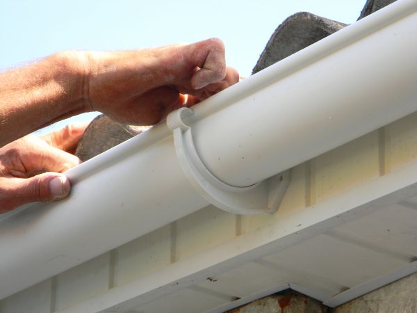 Plastic Gutter Repair in Elmhurst